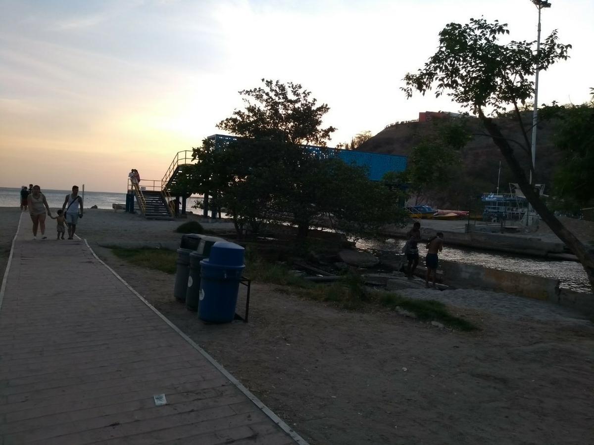 Apartamento Edificio Los Laureles Santa Marta Kültér fotó